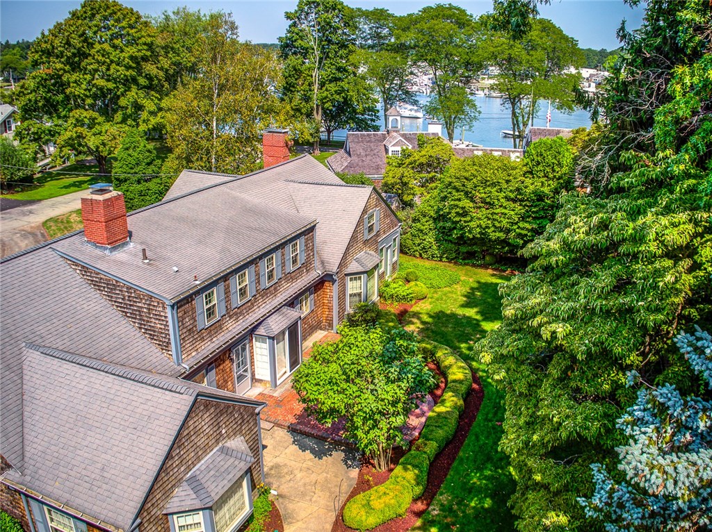 6 Harbour Road Barrington, RI 02806 - Photo 5 of 16