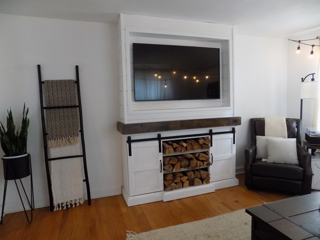 25 Ivan Street Springfield, MA 01104 - Photo 12 of 42 Gallery Image 12