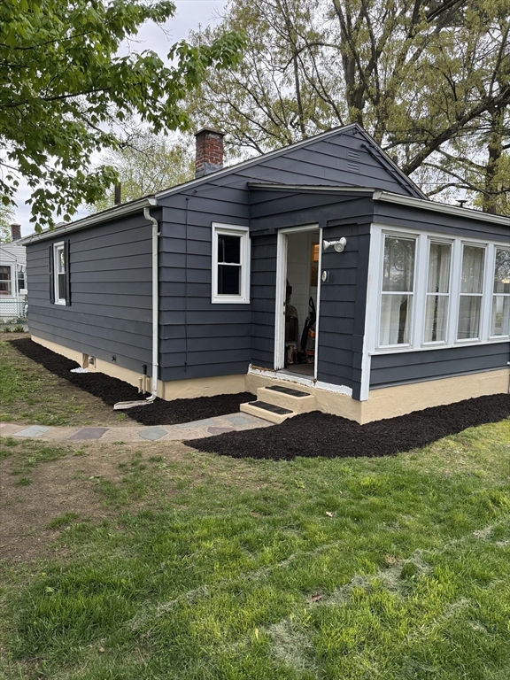 25 Ivan Street Springfield, MA 01104 - Photo 2 of 42 Gallery Image 2
