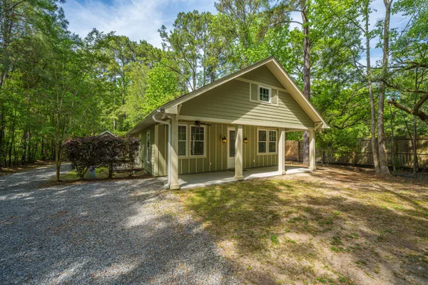 $605,000 | 6037 Chisolm Road, Johns Island, SC 29455