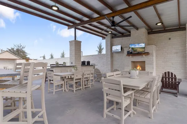 $2,499,000 | 170 Goose Landing Way, Harper, TX 78631