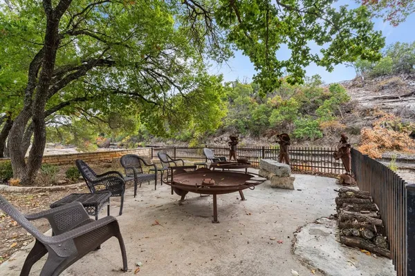 $2,499,000 | 170 Goose Landing Way, Harper, TX 78631