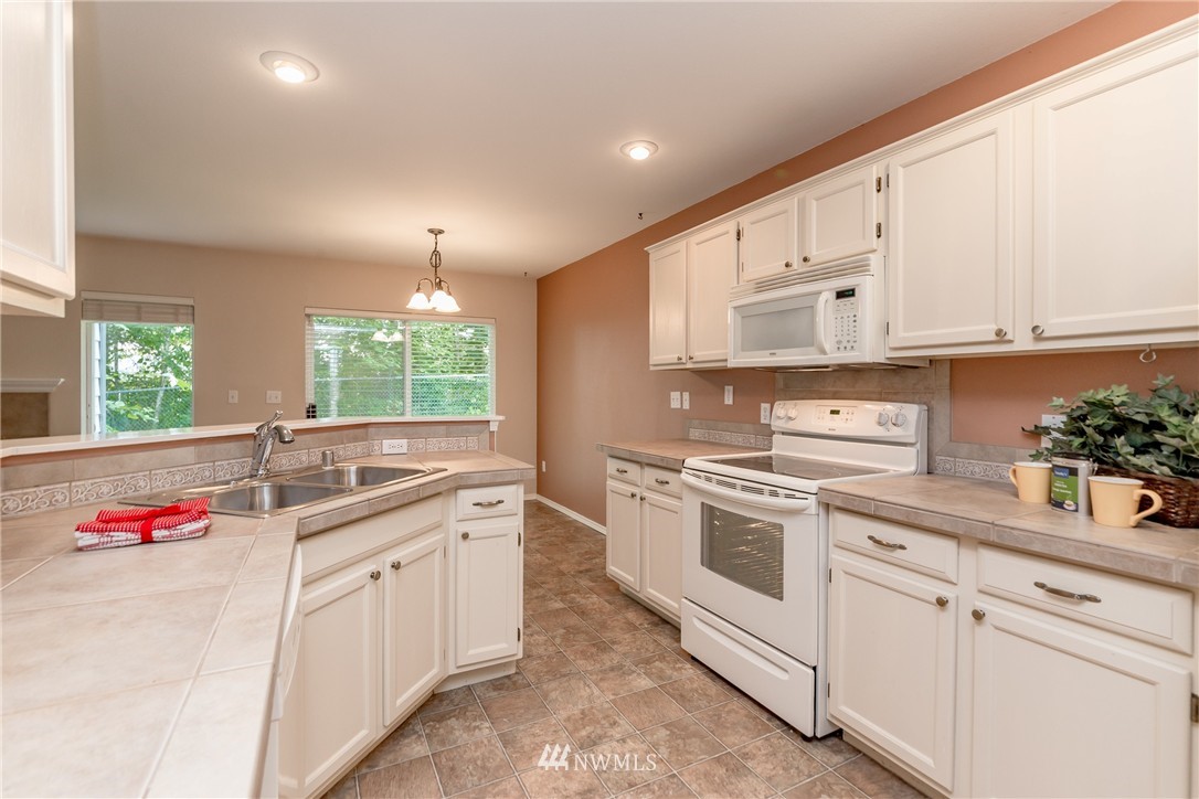 23107 15th Avenue Southeast, Unit C5 Bothell, WA 98021 - Photo 14 of 25