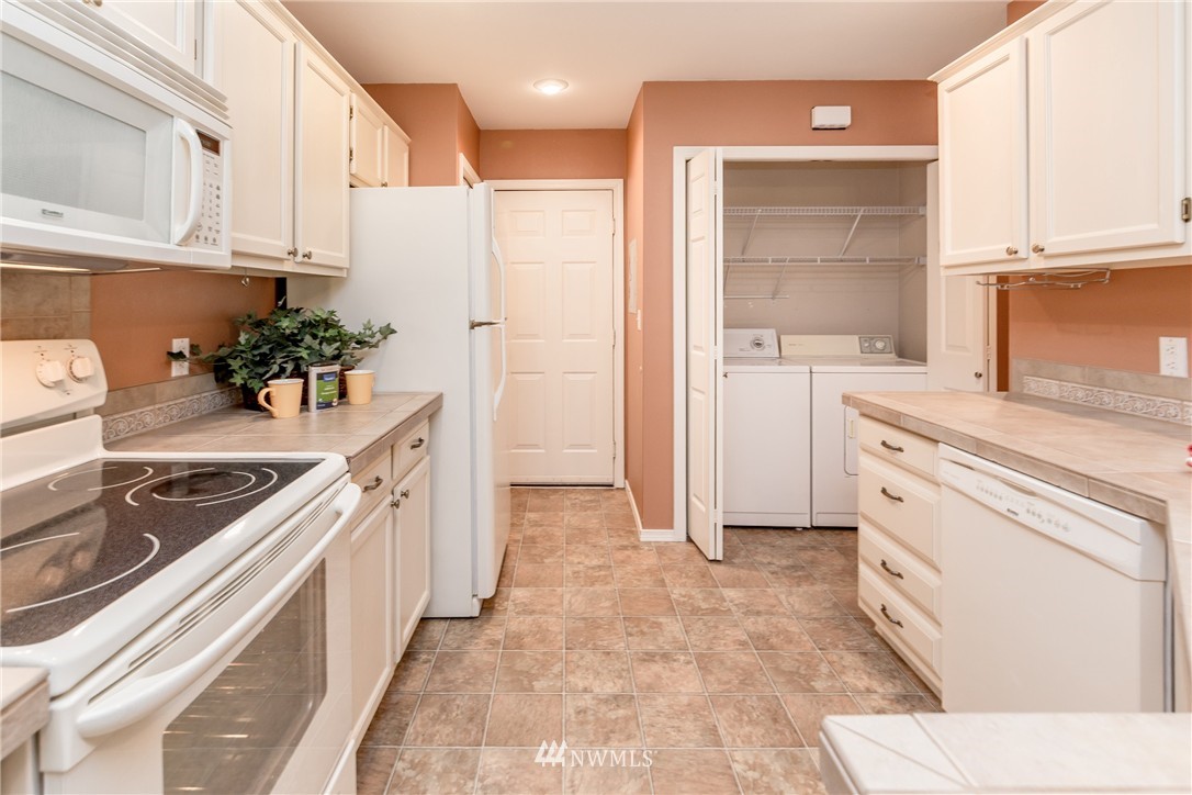23107 15th Avenue Southeast, Unit C5 Bothell, WA 98021 - Photo 15 of 25