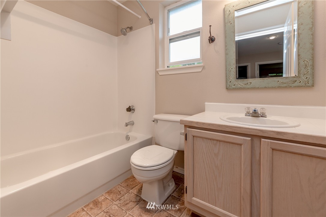 23107 15th Avenue Southeast, Unit C5 Bothell, WA 98021 - Photo 23 of 25