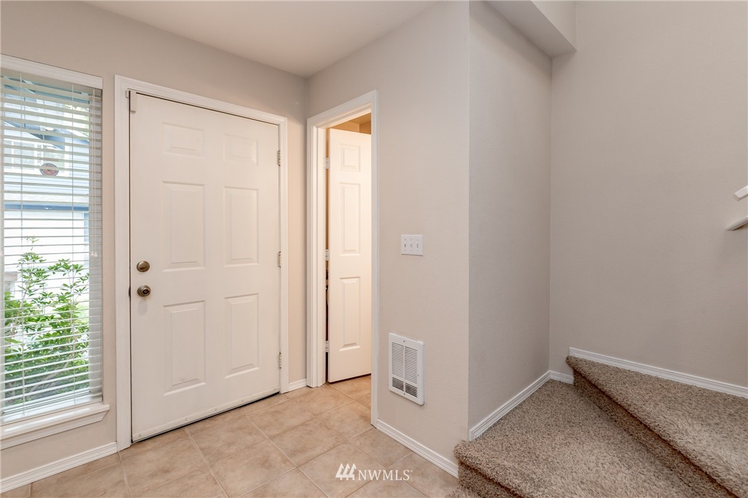 23107 15th Avenue Southeast, Unit C5 Bothell, WA 98021 - Photo 6 of 25