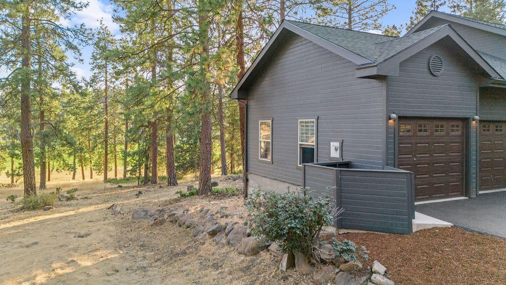 11514 Merganser Road Klamath Falls, OR 97601 - Photo 39 of 44 DJI_20240813191413_0145_D