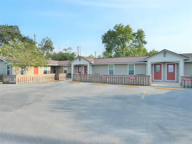 $875 | 507 Houston Street, Unit 4, Rosenberg, TX 77471