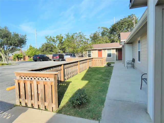 $875 | 507 Houston Street, Unit 4, Rosenberg, TX 77471