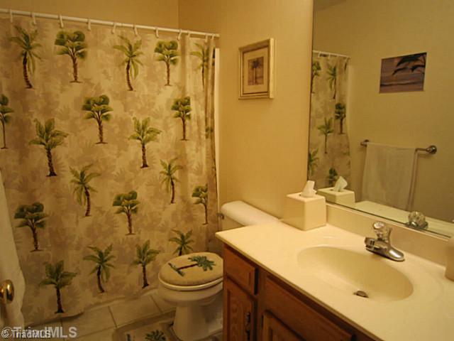 4930 Springhouse Farm Road Winston-Salem, NC 27107 - Photo 10 of 13 Bath. Hall Bath