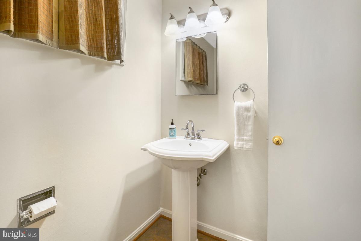 8006 Greentree Road Bethesda, MD 20817 - Photo 38 of 44 Lower Level Powder Room