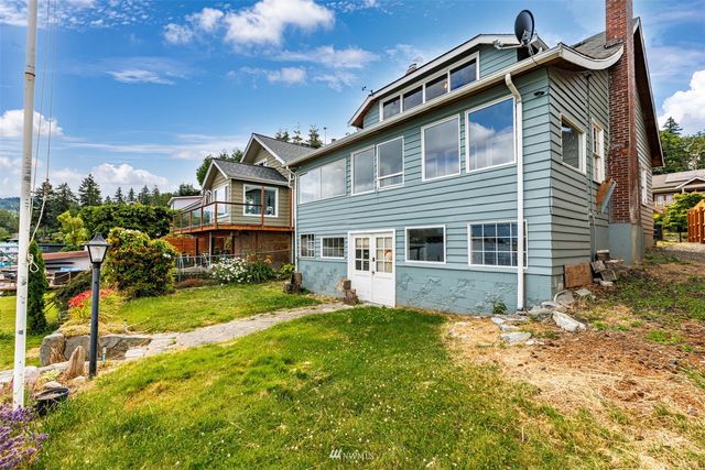 a view of a house with patio