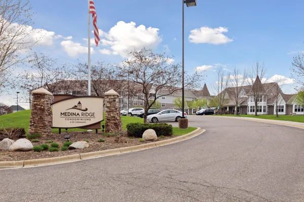 $320,000 | 100 Clydesdale Trail, Unit 128, Hamel, MN 55340