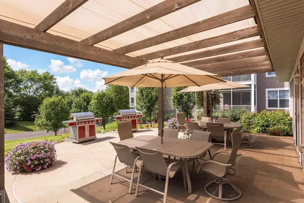 $320,000 | 100 Clydesdale Trail, Unit 128, Hamel, MN 55340