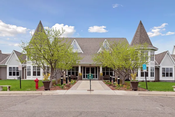 $320,000 | 100 Clydesdale Trail, Unit 128, Hamel, MN 55340