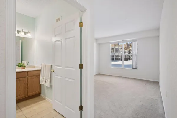 $320,000 | 100 Clydesdale Trail, Unit 128, Hamel, MN 55340