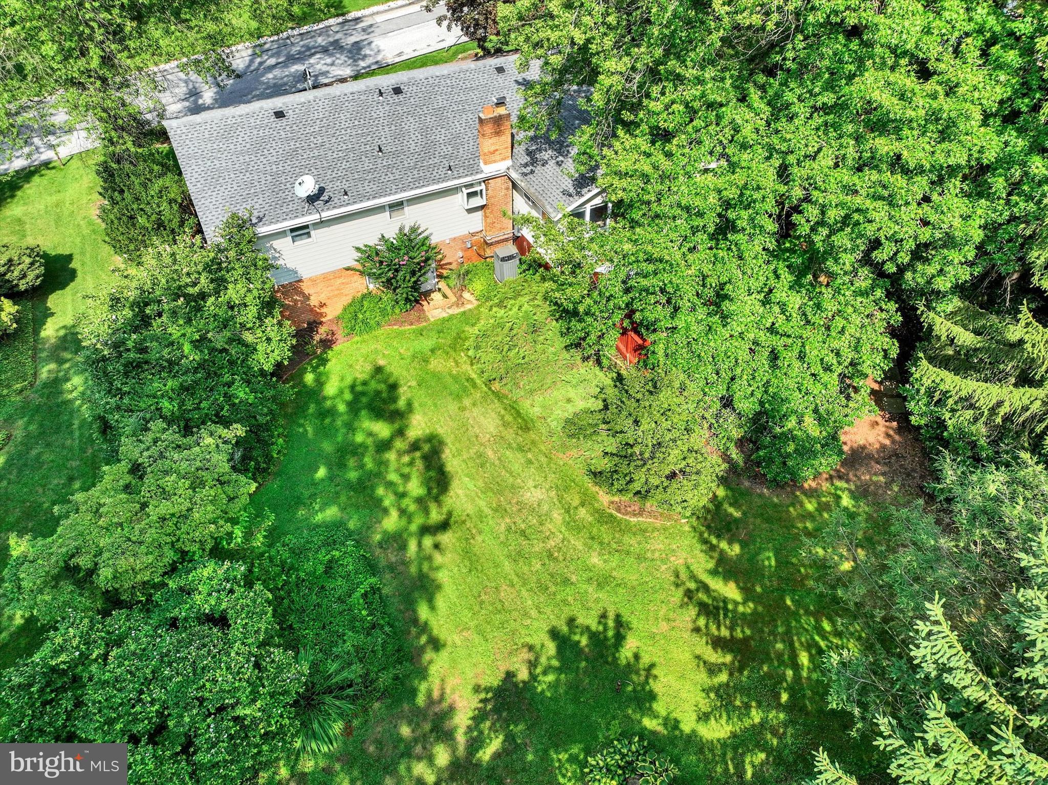 1818 Crestlyn Road York, PA 17403 - Photo 33 of 37 Gallery Image 33