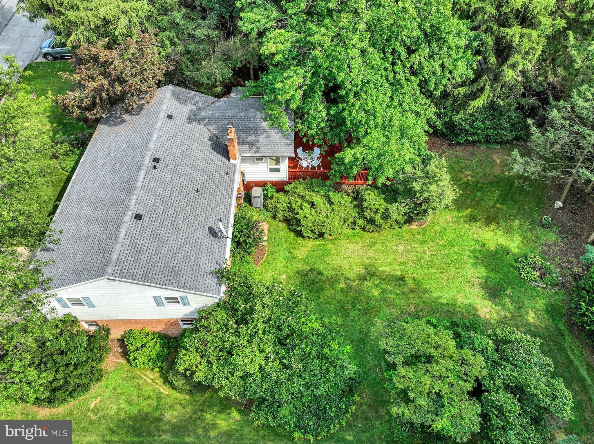1818 Crestlyn Road York, PA 17403 - Photo 35 of 37 Gallery Image 35
