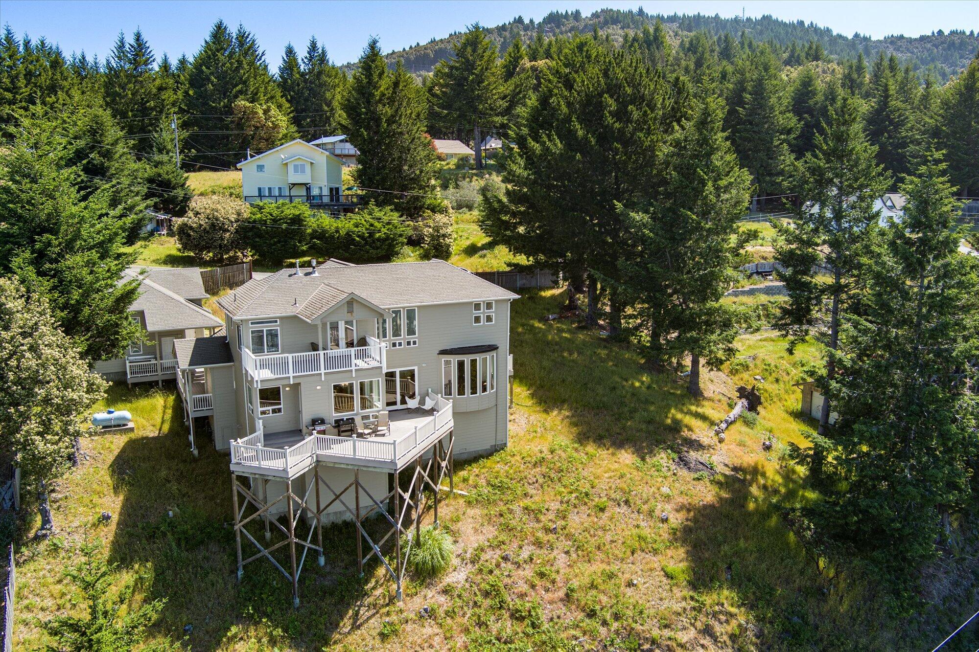 195 Parsons Road Whitethorn, CA 95589 - Photo 26 of 86