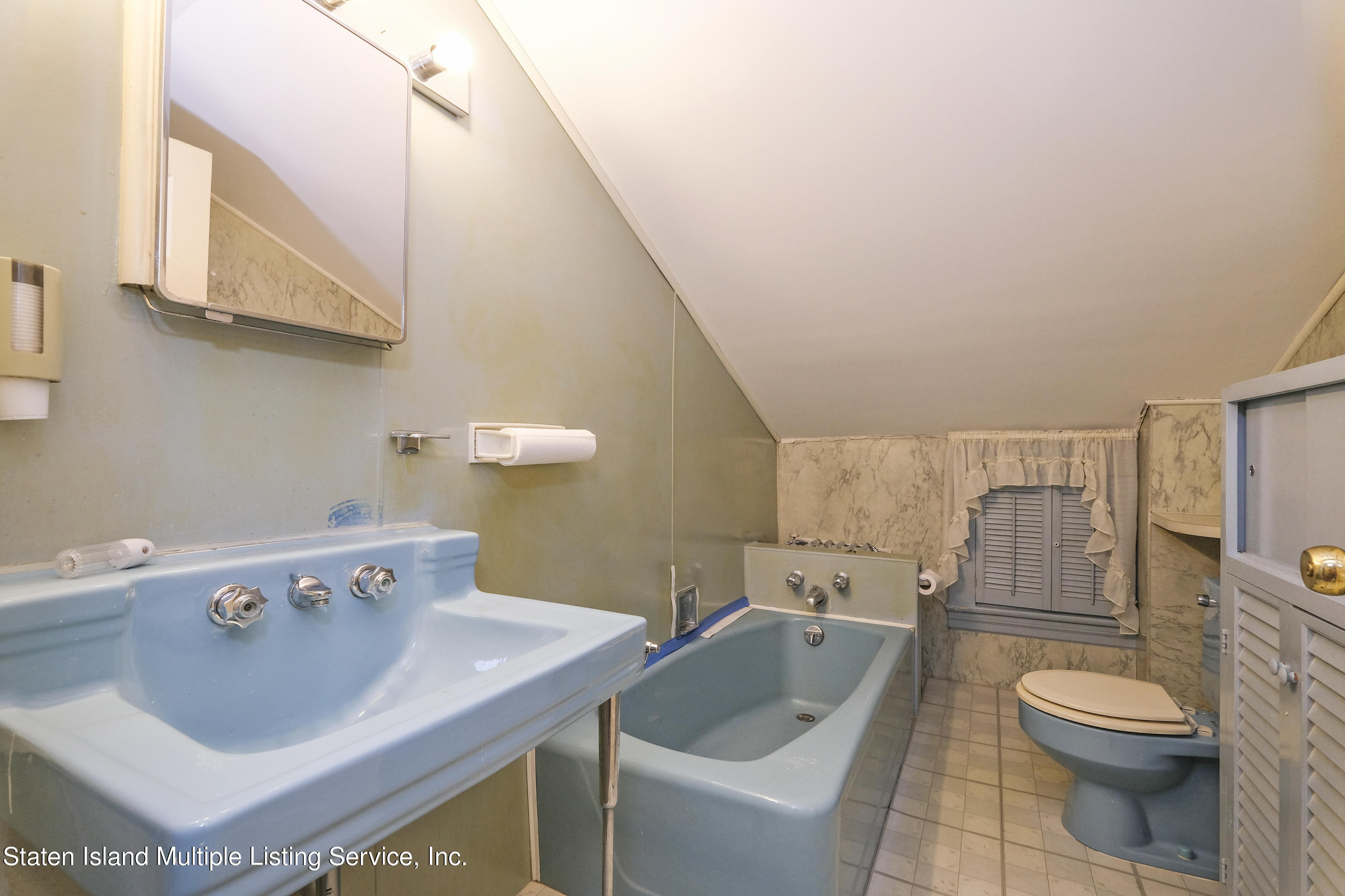 2137 Clove Road Staten Island, NY 10305 - Photo 18 of 26 2137 Clove Rd Staten Island, NY 10305 (0