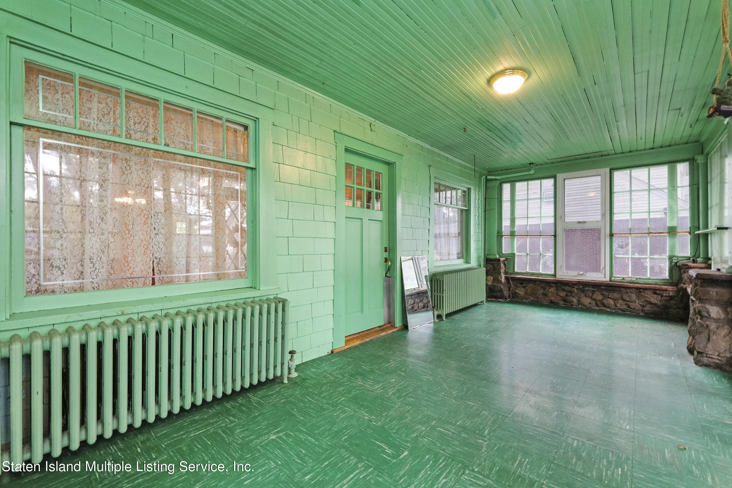 2137 Clove Road Staten Island, NY 10305 - Photo 22 of 26 2137 Clove Rd Staten Island, NY 10305 (0