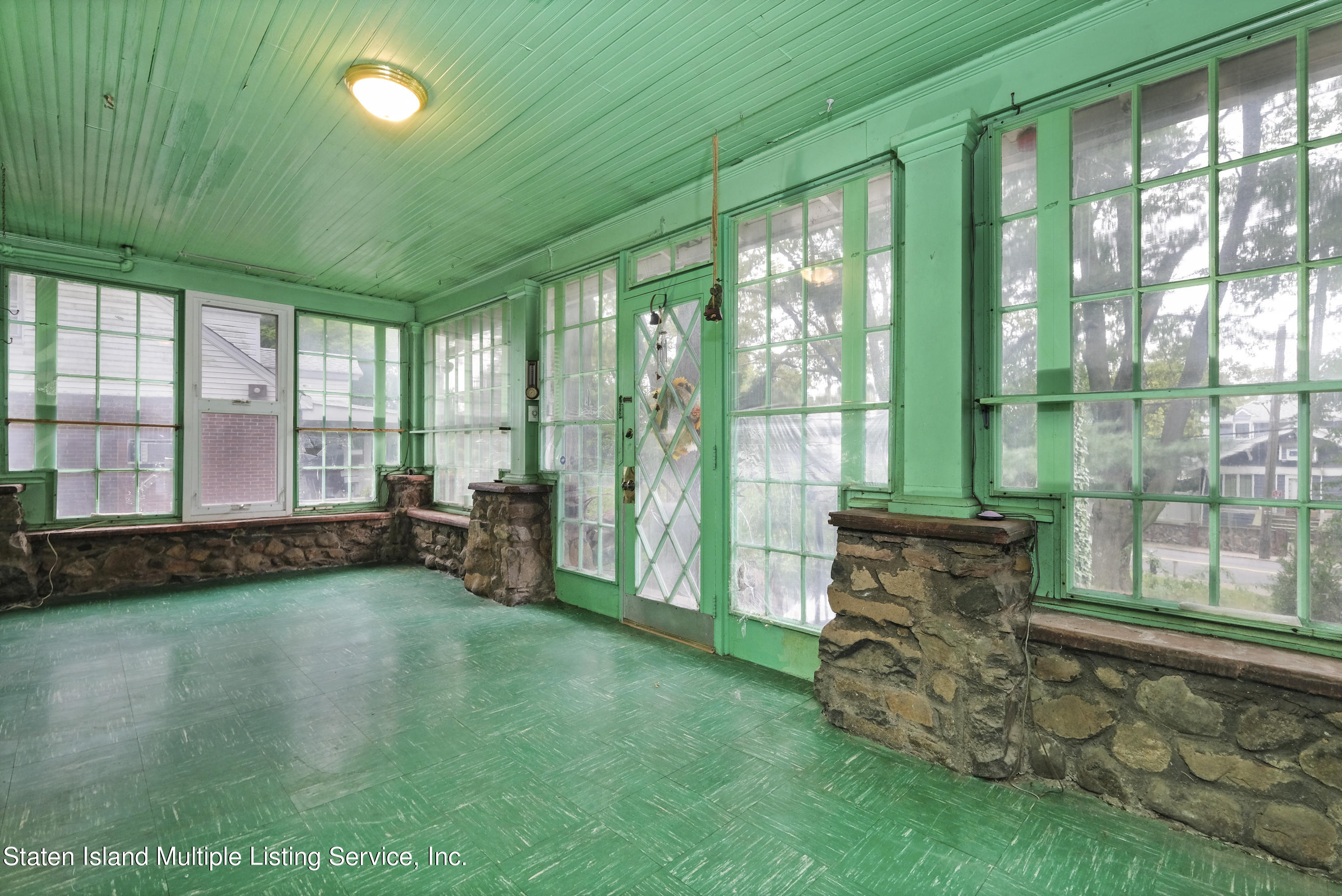 2137 Clove Road Staten Island, NY 10305 - Photo 23 of 26 2137 Clove Rd Staten Island, NY 10305 (0