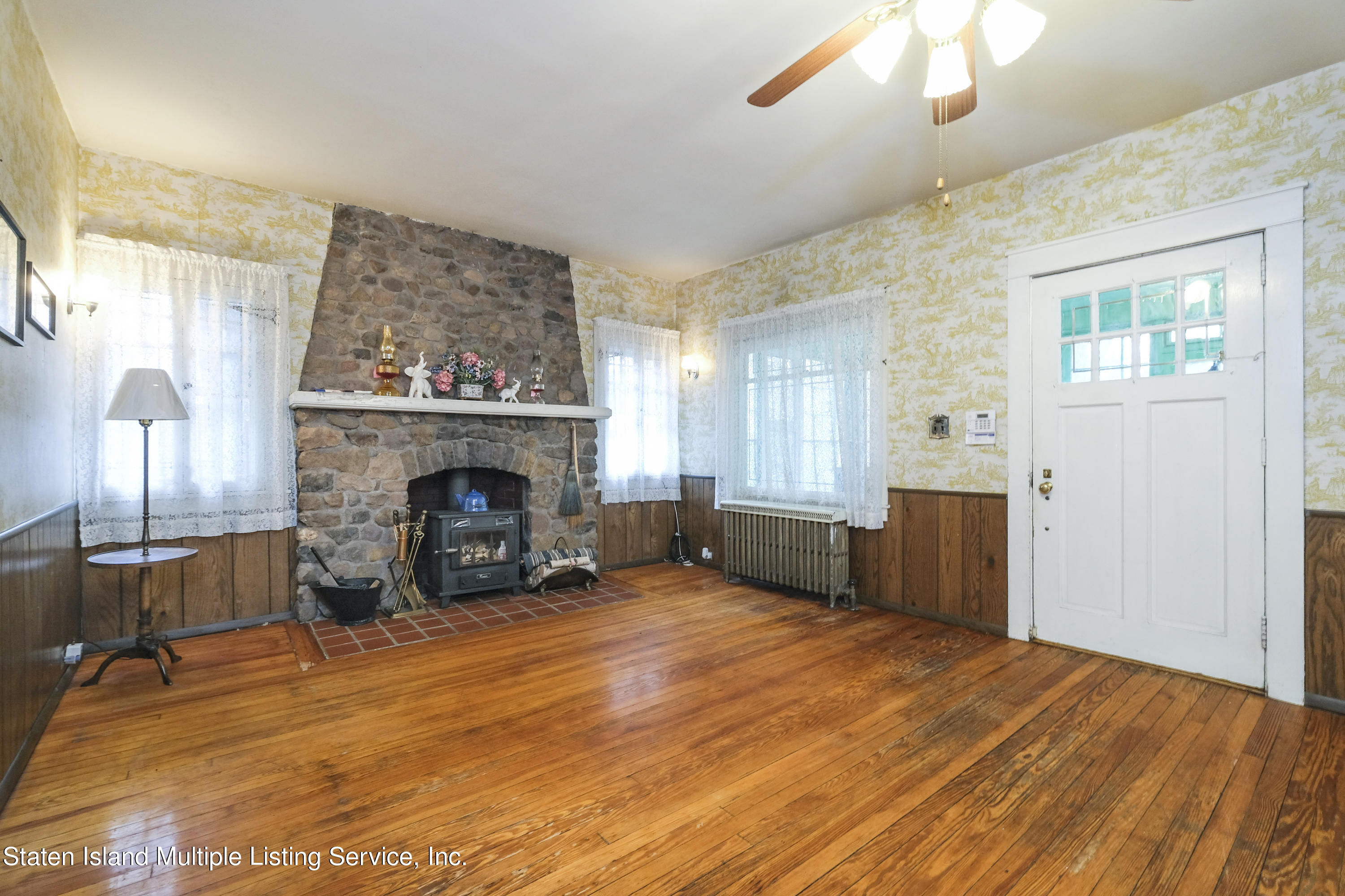 2137 Clove Road Staten Island, NY 10305 - Photo 6 of 26 2137 Clove Rd Staten Island, NY 10305 (0