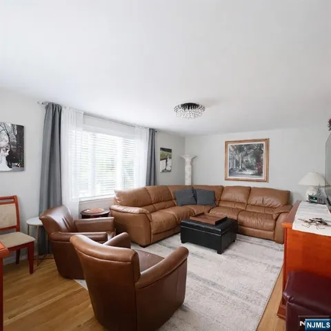 $899,000 | 80 Caruth Avenue, Elmwood Park, NJ 07407