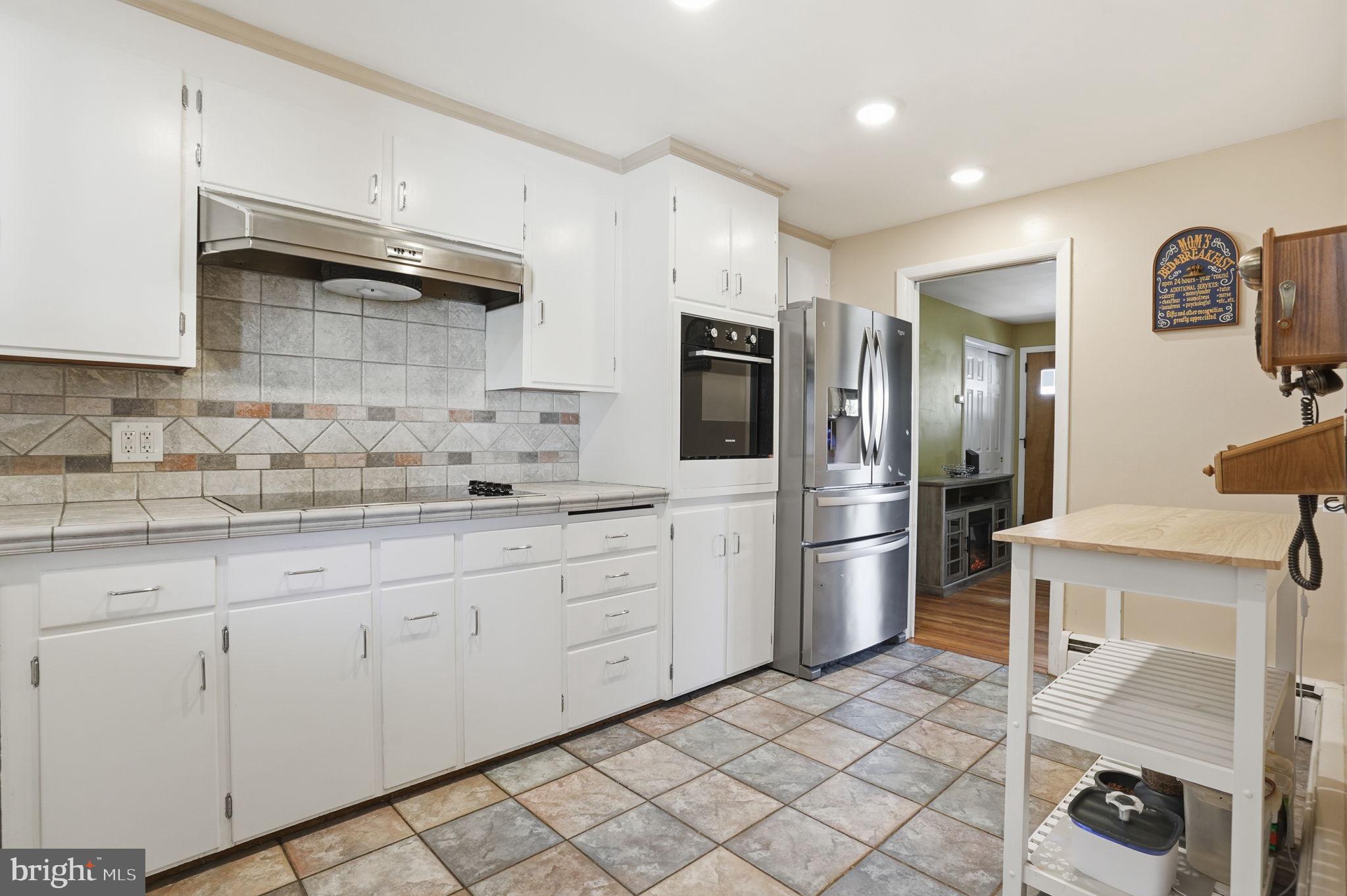 969 Lower State Road Warrington, PA 18976 - Photo 11 of 34