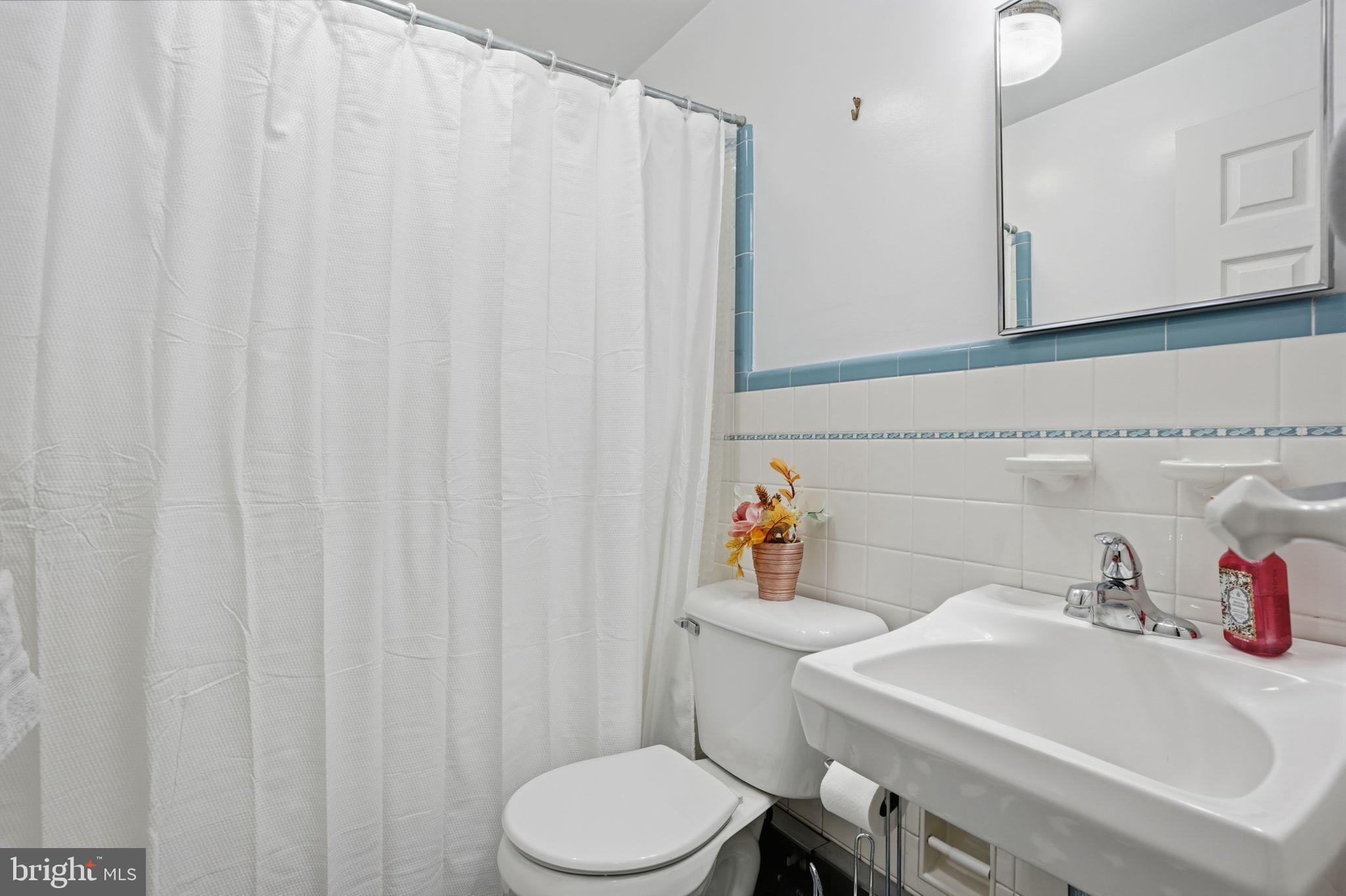 969 Lower State Road Warrington, PA 18976 - Photo 15 of 34