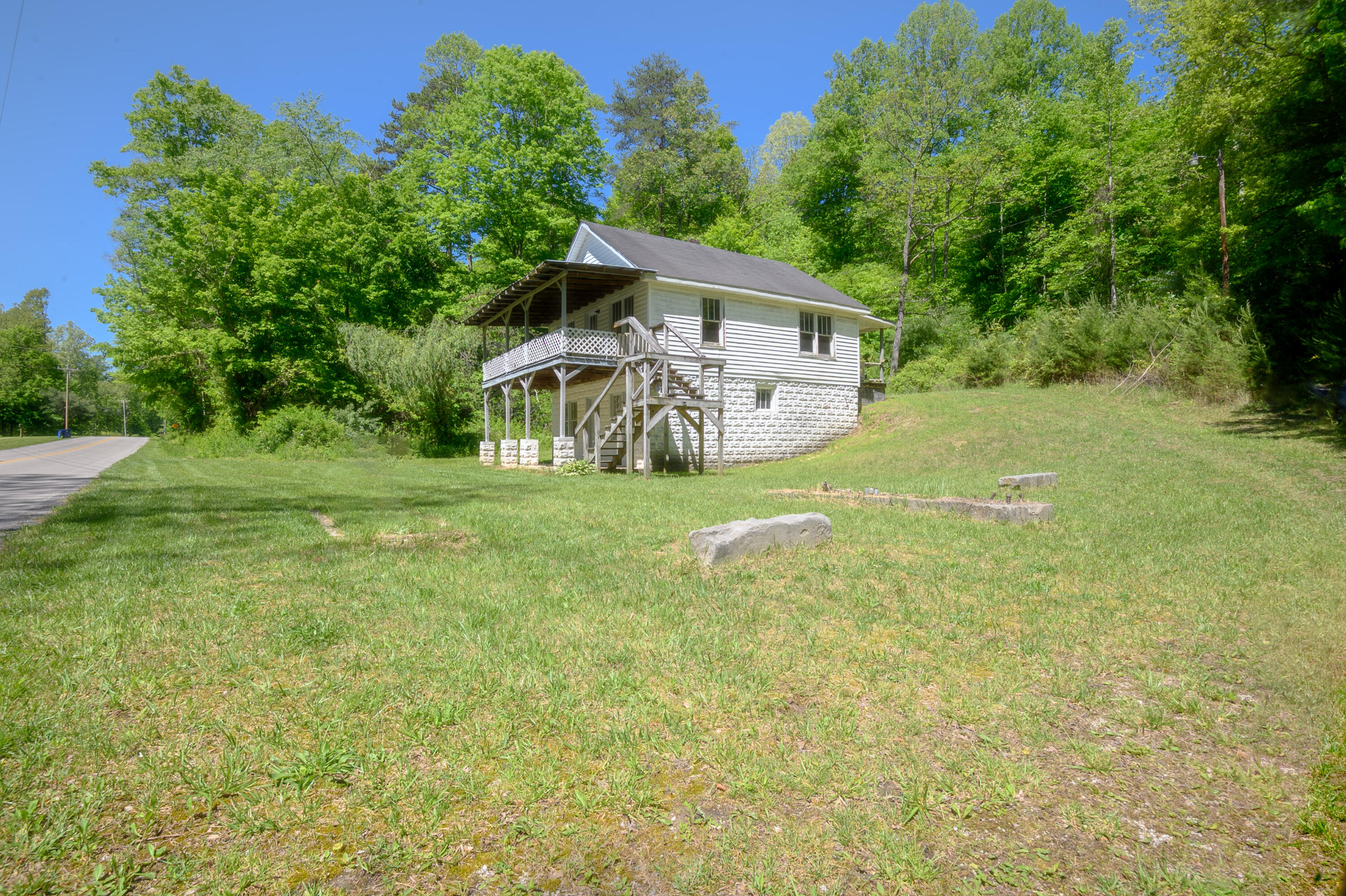 2222 Sandy Gap Road Somerset, KY 42501 - Photo 3 of 29 03-External Front
