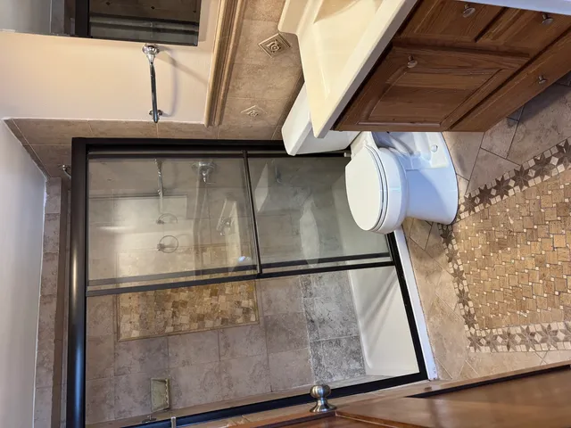 $1,900 | 300 South Roselle Road, Unit 207, Schaumburg, IL 60193