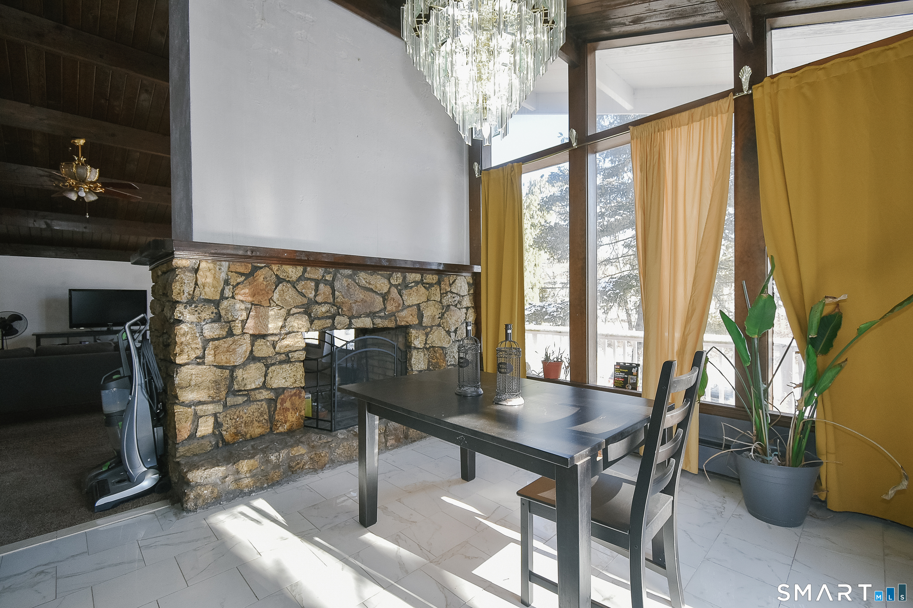 63 Millbrook Road Middletown, CT 06457 - Photo 13 of 29 a view of a livingroom with furniture and window