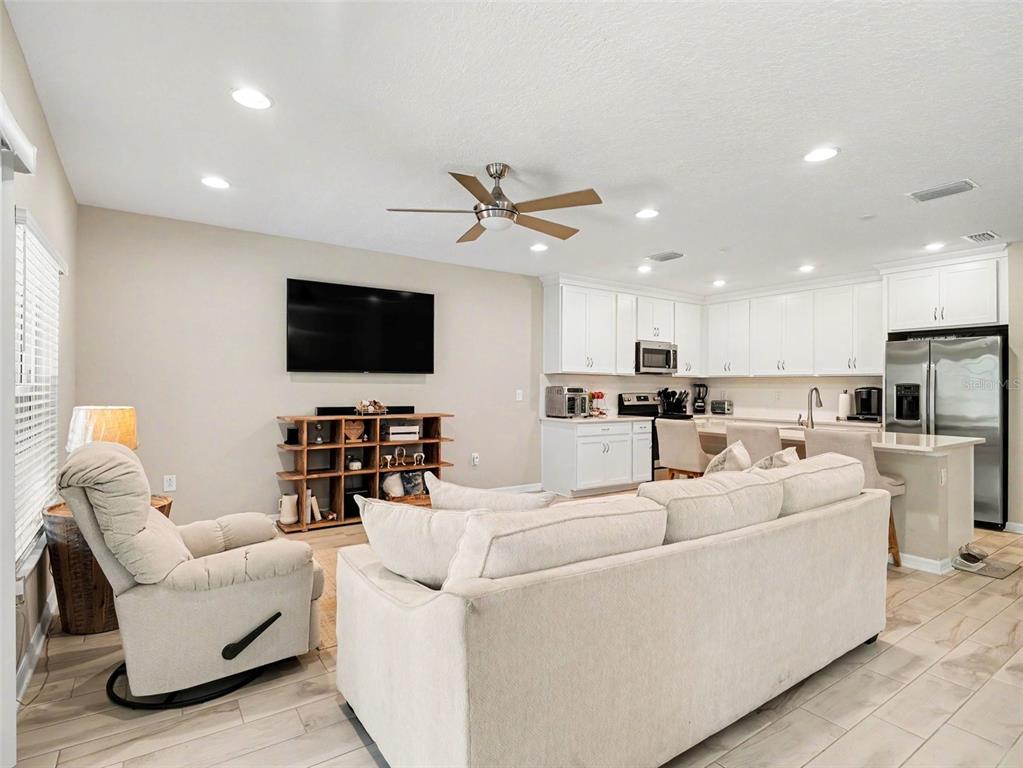 5536 Patano Loop Palmetto, FL 34221 - Photo 5 of 29