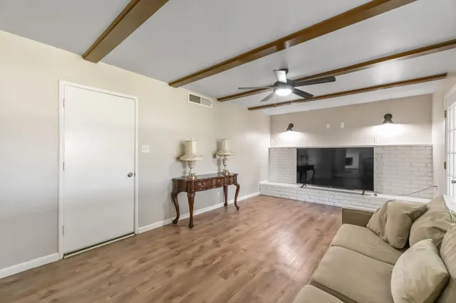 $370,000 | 2333 East Austin Way, Fresno, CA 93726