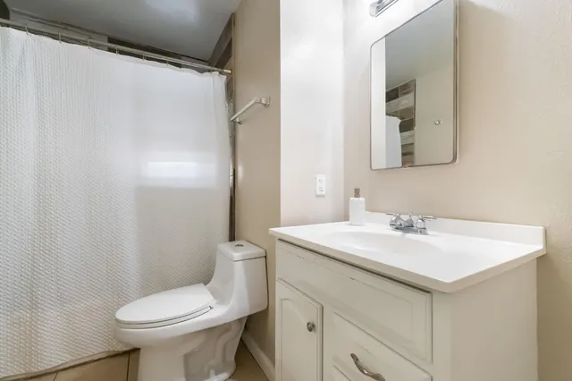 $370,000 | 2333 East Austin Way, Fresno, CA 93726