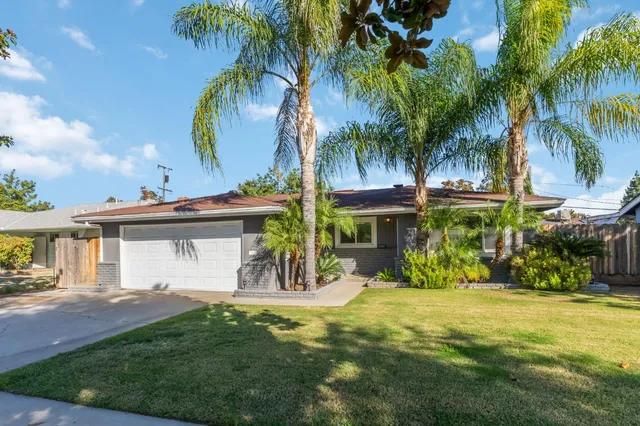 $370,000 | 2333 East Austin Way, Fresno, CA 93726