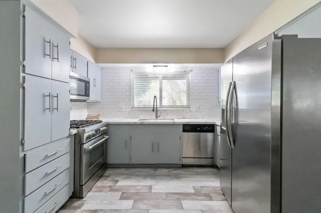 $370,000 | 2333 East Austin Way, Fresno, CA 93726