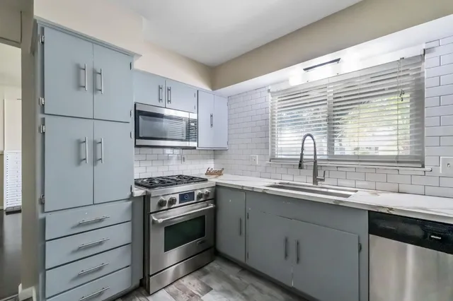 $370,000 | 2333 East Austin Way, Fresno, CA 93726