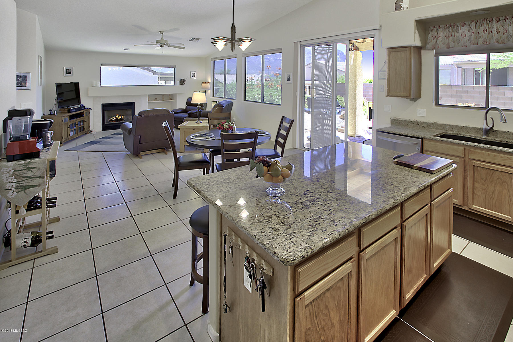 409 West Greys Road Oro Valley, AZ 85737 - Photo 6 of 25