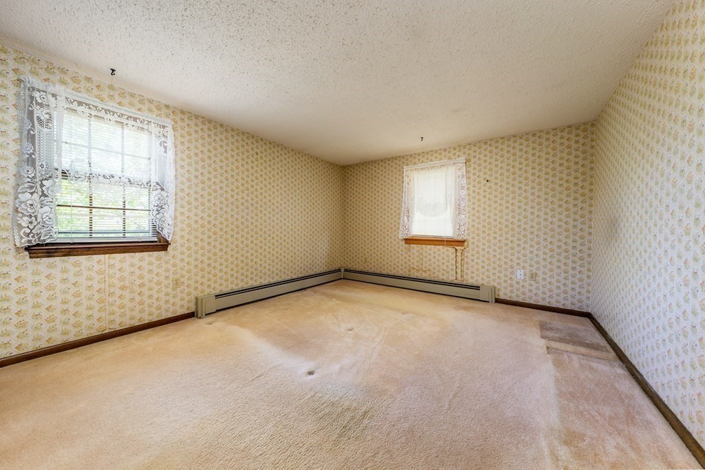 20 Alicia Road Barnstable, MA 02601 - Photo 12 of 24 an empty room with windows