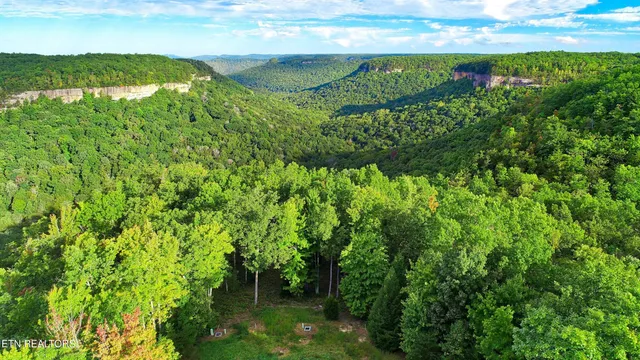 $396,000 | Grandview Way, Jamestown, TN 38556