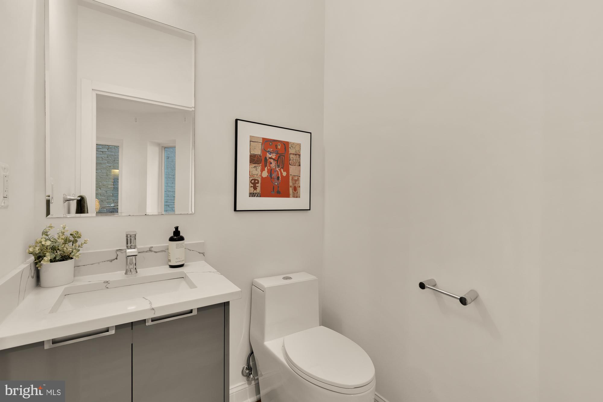 448 Q Street Northwest, Unit 1 Washington, DC 20001 - Photo 14 of 46