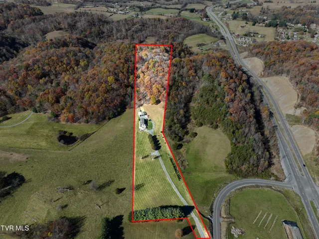 $850,000 | 21072 Delmar Road, Damascus, VA 24236