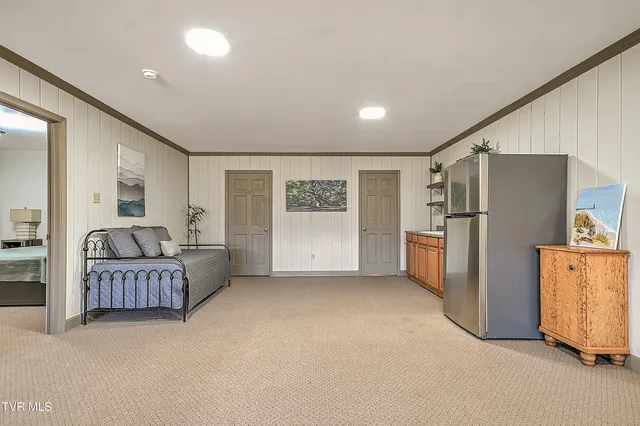 $850,000 | 21072 Delmar Road, Damascus, VA 24236