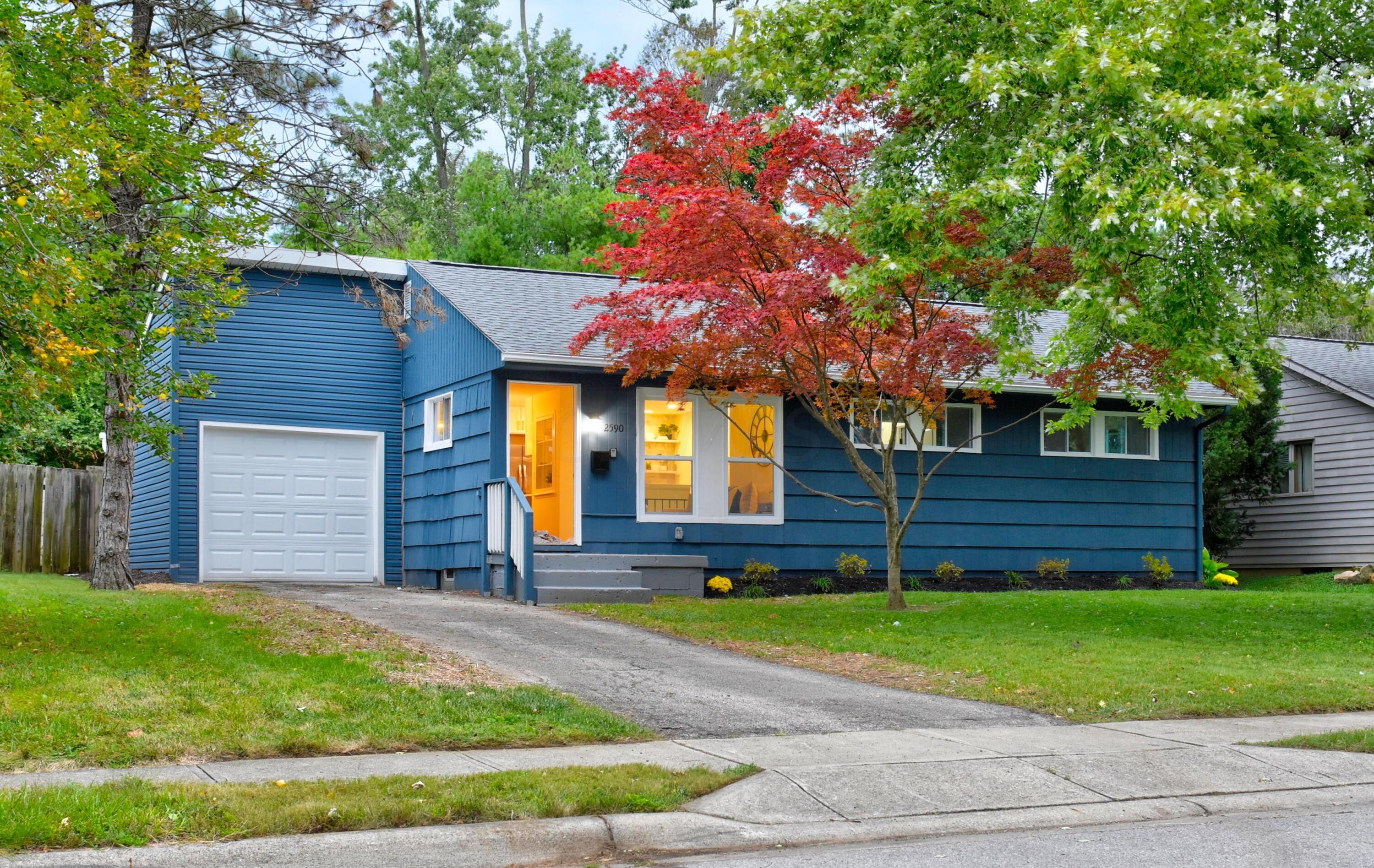 2590 Swansea Road Columbus, OH 43221 - Photo 1 of 27
