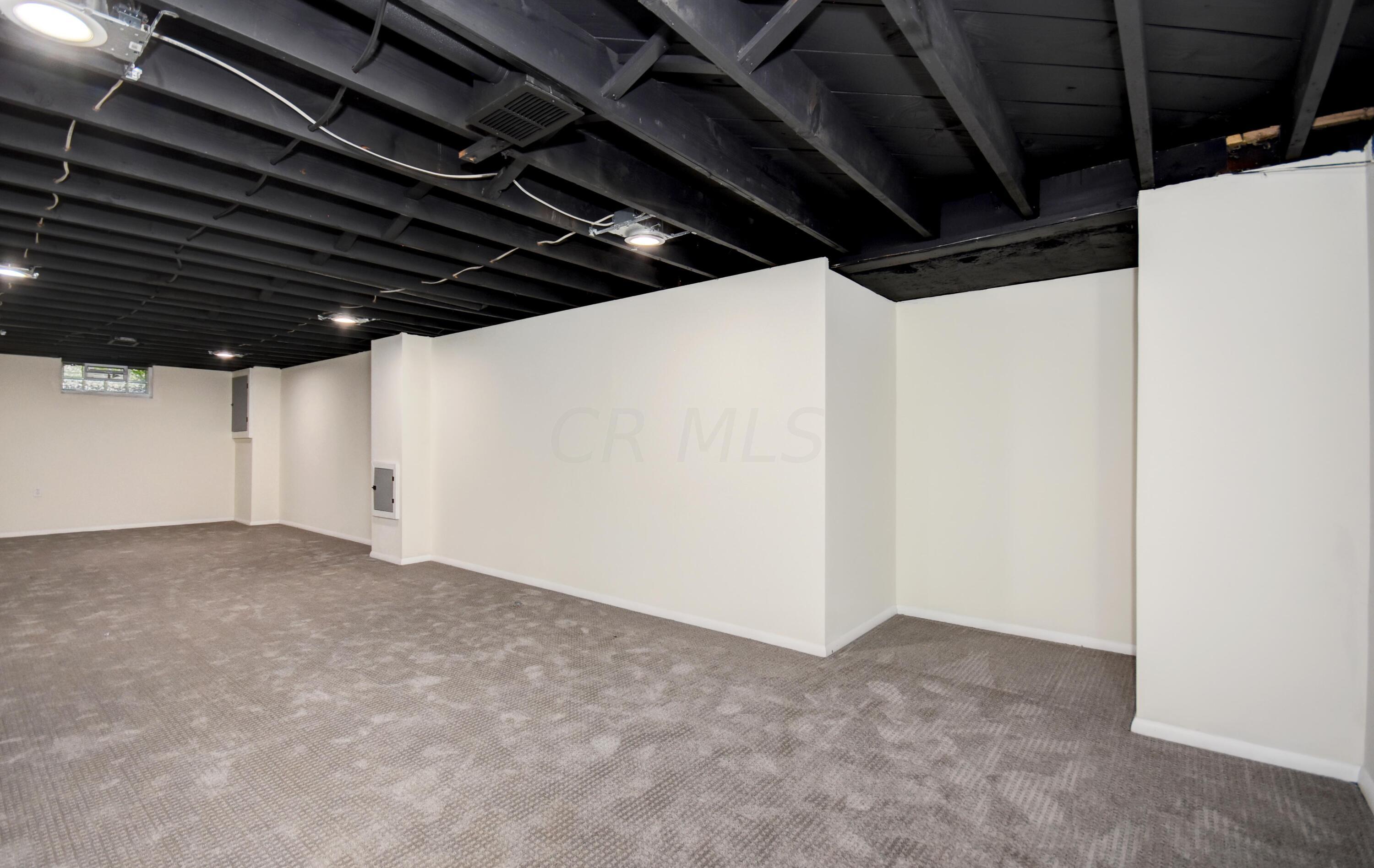 2590 Swansea Road Columbus, OH 43221 - Photo 24 of 27