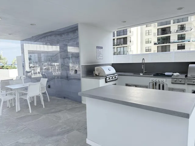 $4,000 | 3450 South Ocean Boulevard, Unit 2220, Palm Beach, FL 33480