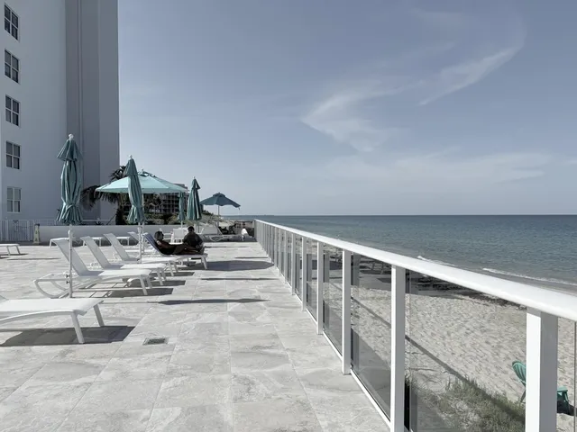 $4,000 | 3450 South Ocean Boulevard, Unit 2220, Palm Beach, FL 33480