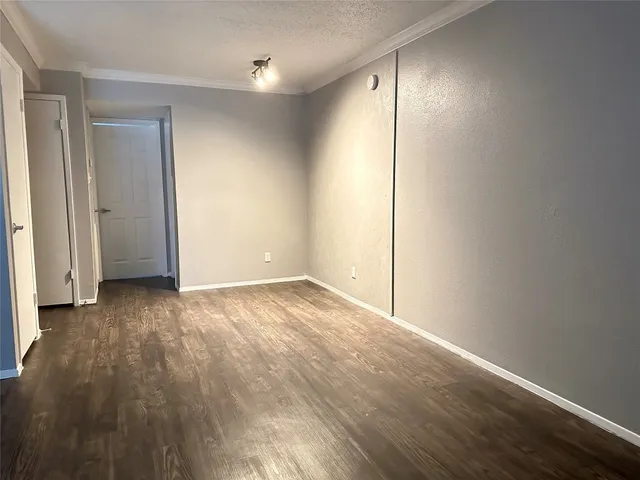 $1,200 | 5426 Menchaca Road, Unit 205, Austin, TX 78745